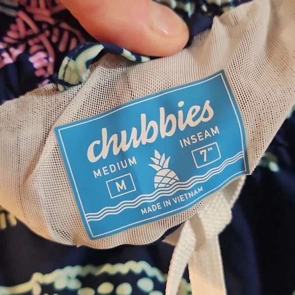 Chubbies Men's Classic 7 Swim Trunks: THE NEON GLADES: NEW WITH TAGS: SIZE M